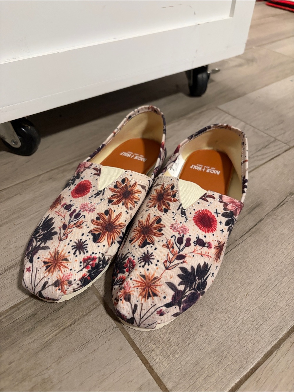 Rogue + Wolf Size 7.5 Enchanted Blossoms Espadrille/Flat